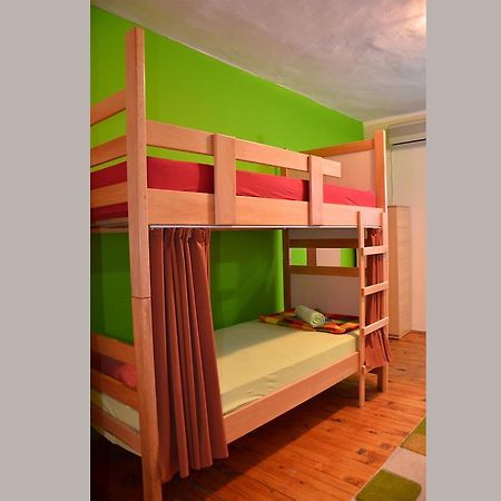 Hostel Kalonis Skopje Exterior photo