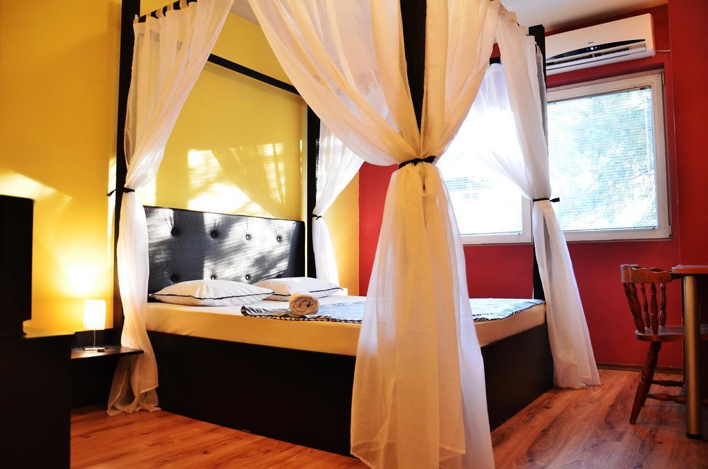 Hostel Kalonis Skopje Room photo