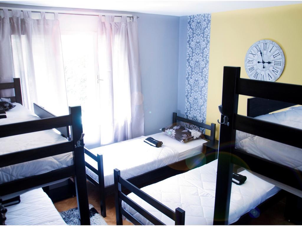 Hostel Kalonis Skopje Room photo