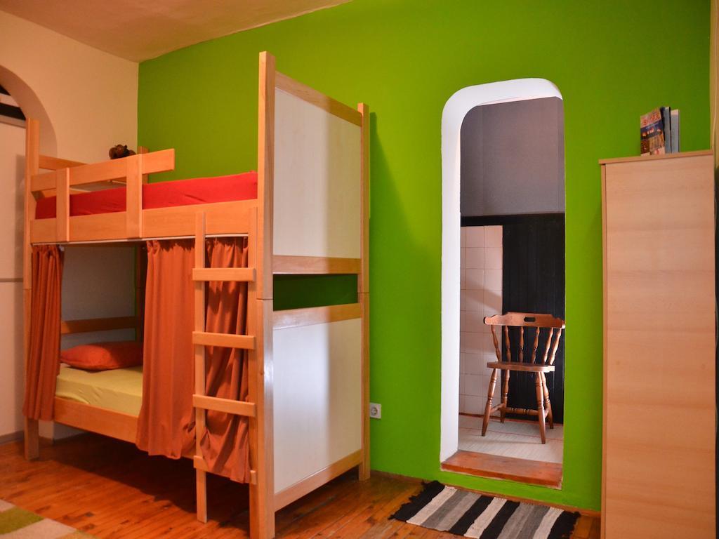 Hostel Kalonis Skopje Room photo