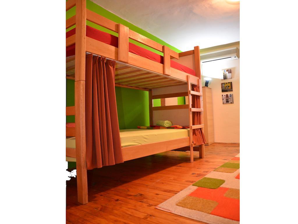 Hostel Kalonis Skopje Room photo