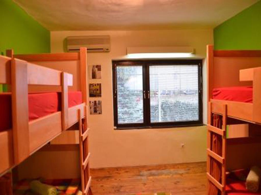 Hostel Kalonis Skopje Exterior photo